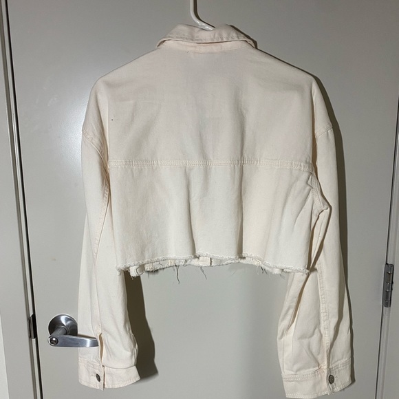 Cropped Denim Jacket - Picture 3 of 3